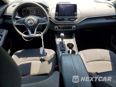 Zdjęcie 8 z 12 samochodu: 2025 NISSAN ALTIMA SV VIN:1N4BL4DW2SN331275 - miniatura