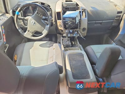 Zdjęcie 8 z 12 samochodu: 2004 NISSAN TITAN XE VIN:1N6AA06A44N573104 - miniatura