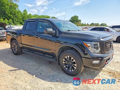 Czwarte zdjęcie samochodu z boku: 2021 NISSAN TITAN PRO-4X VIN:1N6AA1ED9MN513692 - miniatura