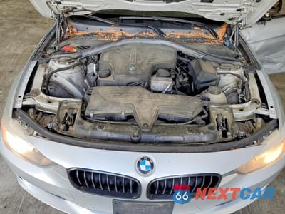 Zdjęcie 11 z 12 samochodu: 2015 BMW 328 XI SULEV VIN:WBA3B5G58FNS19870 - miniatura