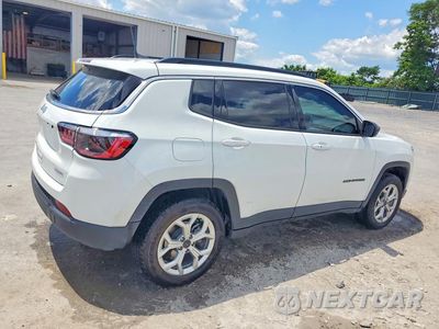 Trzecie zdjęcie samochodu z tyłu: 2025 JEEP COMPASS LATITUDE VIN:3C4NJDBN5ST586249 - miniatura