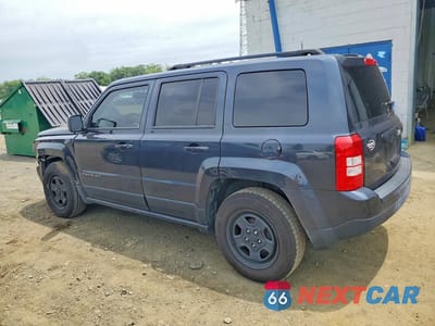 Drugie zdjęcie samochodu z przodu: 2016 JEEP PATRIOT SPORT VIN:1C4NJPBB3GD547339 - miniatura