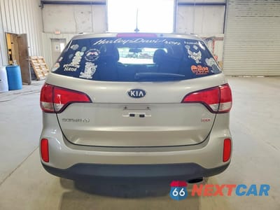 Zdjęcie 6 z 13 samochodu: 2015 KIA SORENTO LX VIN:5XYKTCA62FG613955 - miniatura