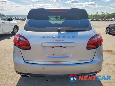 Zdjęcie 6 z 13 samochodu: 2013 PORSCHE CAYENNE VIN:WP1AF2A2XDLA39924 - miniatura