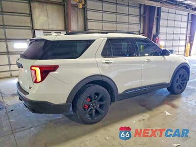 Trzecie zdjęcie samochodu z tyłu: 2021 FORD EXPLORER ST VIN:1FM5K8GC8MGC23510 - miniatura