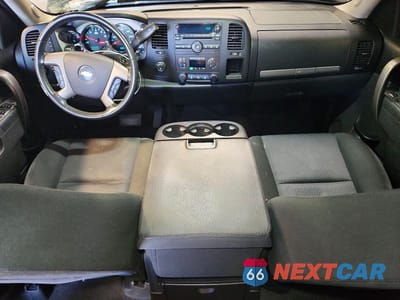 Zdjęcie 8 z 12 samochodu: 2013 CHEVROLET SILVERADO K1500 LT VIN:3GCPKSE7XDG306005 - miniatura