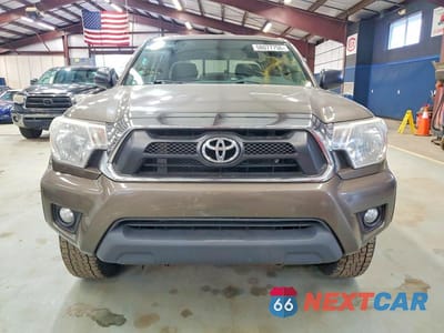 Piąte zdjęcie samochodu w środku: 2014 TOYOTA TACOMA DOUBLE CAB VIN:3TMLU4EN7EM138264 - miniatura