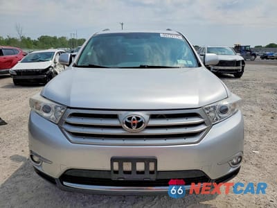 Piąte zdjęcie samochodu w środku: 2013 TOYOTA HIGHLANDER LIMITED VIN:5TDDK3EHXDS238128 - miniatura