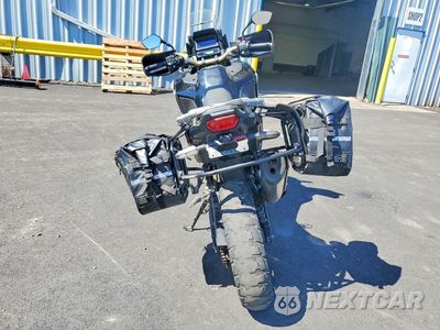 Czwarte zdjęcie samochodu z boku: 2021 HONDA CRF1100 A4 VIN:JH2SD1026MK100268 - miniatura