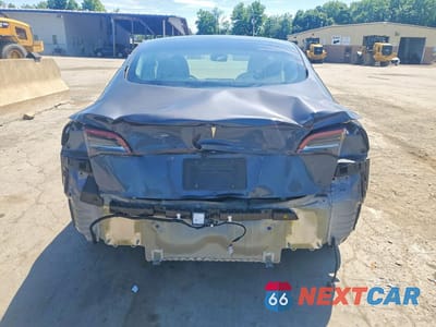 Zdjęcie 6 z 14 samochodu: 2023 TESLA MODEL 3 VIN:5YJ3E1EAXPF669166 - miniatura
