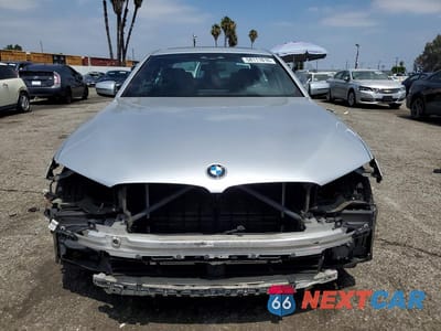 Piąte zdjęcie samochodu w środku: 2019 BMW 530XE VIN:WBAJB1C56KB376248 - miniatura