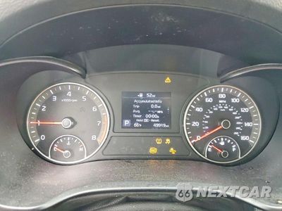 Zdjęcie 9 z 12 samochodu: 2019 KIA OPTIMA LX VIN:5XXGT4L31KG356073 - miniatura