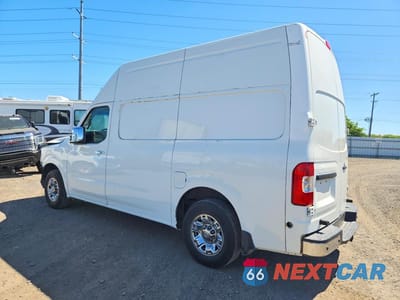 Drugie zdjęcie samochodu z przodu: 2015 NISSAN NV 2500 DELIVERY VAN VIN:1N6AF0LY2FN804281 - miniatura