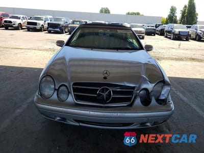 Piąte zdjęcie samochodu w środku: 2003 MERCEDES-BENZ CLK 320 VIN:WDBLK65G33T136608 - miniatura