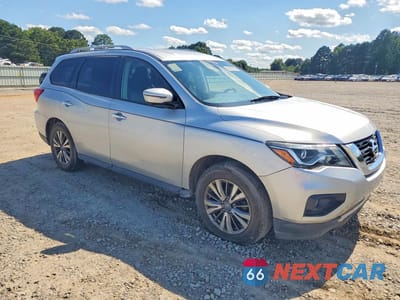 Czwarte zdjęcie samochodu z boku: 2019 NISSAN PATHFINDER SL VIN:5N1DR2MN3KC600128 - miniatura