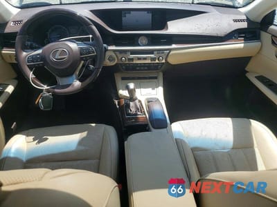 Zdjęcie 8 z 12 samochodu: 2016 LEXUS ES 350 VIN:58ABK1GG9GU030116 - miniatura
