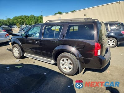 Drugie zdjęcie samochodu z przodu: 2011 NISSAN PATHFINDER S VIN:5N1AR1NB8BC635538 - miniatura