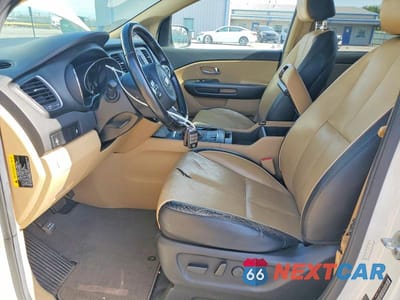 Zdjęcie 7 z 13 samochodu: 2016 KIA SEDONA LX VIN:KNDMB5C15G6217239 - miniatura