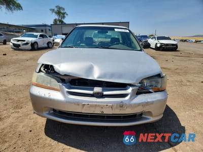 Piąte zdjęcie samochodu w środku: 1998 HONDA ACCORD EX VIN:1HGCG1655WA041648 - miniatura
