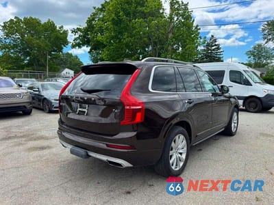 Czwarte zdjęcie samochodu z boku: 2018 VOLVO XC90 T6 VIN:YV4A22PK6J1358472 - miniatura