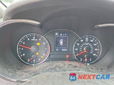 Zdjęcie 9 z 12 samochodu: 2017 KIA FORTE LX VIN:3KPFL4A7XHE098770 - miniatura