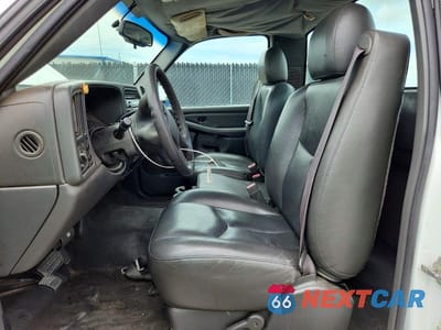 Zdjęcie 7 z 12 samochodu: 2007 GMC NEW SIERRA C1500 CLASSIC VIN:3GTEC14X27G208333 - miniatura