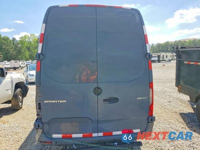 Zdjęcie 6 z 13 samochodu: 2019 MERCEDES BENZ SPRINTER 2500 DELIVERY VAN VIN:WD4PF1CDXKP121362 - miniatura