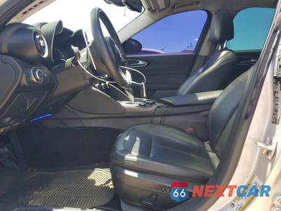 Zdjęcie 7 z 12 samochodu: 2017 ALFA ROMEO GIULIA TI Q4 VIN:ZARFAEEN4H7554496 - miniatura