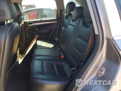 Zdjęcie 10 z 13 samochodu: 2004 PORSCHE CAYENNE VIN:WP1AA29P34LA23210 - miniatura