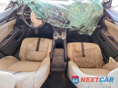 Zdjęcie 8 z 12 samochodu: 2017 HONDA CIVIC LX VIN:19XFC2F54HE012445 - miniatura