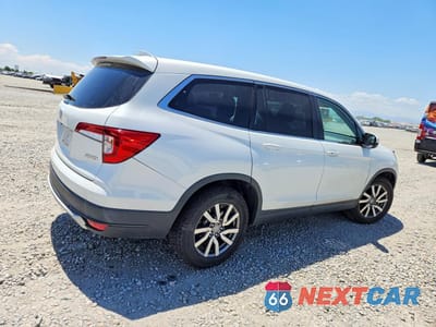 Trzecie zdjęcie samochodu z tyłu: 2021 HONDA PILOT EXL VIN:5FNYF6H58MB050754 - miniatura