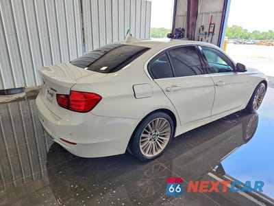 Trzecie zdjęcie samochodu z tyłu: 2015 BMW 328 I VIN:WBA3A5C53FF607933 - miniatura