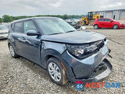 Czwarte zdjęcie samochodu z boku: 2025 KIA SOUL VIN:KNDJ23AU1S7259530 - miniatura