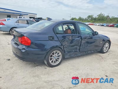 Trzecie zdjęcie samochodu z tyłu: 2010 BMW 328 I VIN:WBAPH7G51ANM51490 - miniatura