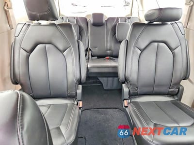 Zdjęcie 10 z 14 samochodu: 2023 CHRYSLER PACIFICA TOURING L VIN:2C4RC1BG0PR526983 - miniatura