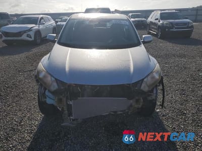 Piąte zdjęcie samochodu w środku: 2016 HONDA HR-V LX VIN:3CZRU6H35GM714575 - miniatura
