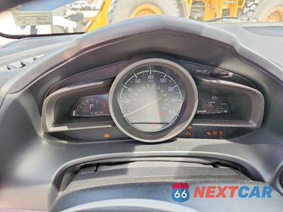 Zdjęcie 9 z 12 samochodu: 2017 MAZDA 3 TOURING VIN:3MZBN1L37HM145385 - miniatura
