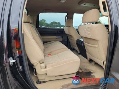 Zdjęcie 10 z 12 samochodu: 2010 TOYOTA TUNDRA CREWMAX SR5 VIN:5TFEY5F1XAX077818 - miniatura