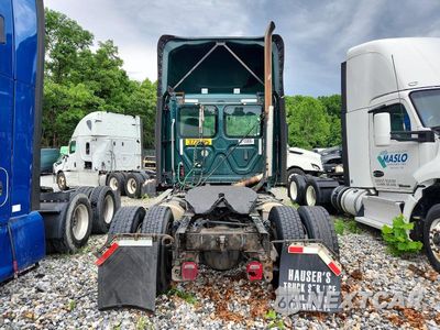 Zdjęcie 6 z 10 samochodu: 2018 FREIGHTLINER CASCADIA 113 SEMI TRUCK VIN:3AKBGADV9JSJL4423 - miniatura