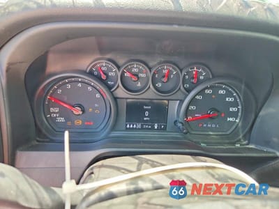 Zdjęcie 9 z 13 samochodu: 2026 CHEVROLET SILVERADO K1500 VIN:3GCPKAEK0TG328625 - miniatura