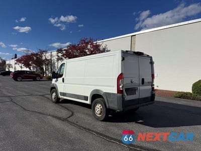 Trzecie zdjęcie samochodu z tyłu: 2015 RAM PROMASTER 1500 1500 STANDARD VIN:3C6TRVAG3FE518641 - miniatura