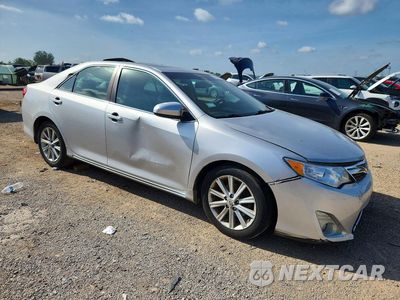 Czwarte zdjęcie samochodu z boku: 2012 TOYOTA CAMRY XLE VIN:4T4BF1FK2CR236153 - miniatura