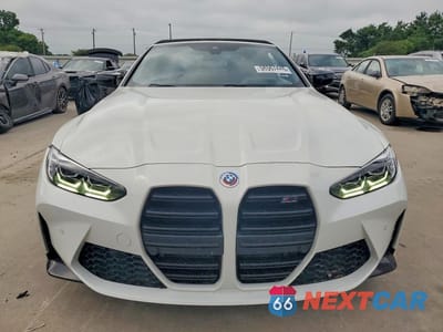 Piąte zdjęcie samochodu w środku: 2023 BMW M4 COMPETITION VIN:WBS33BA05PCL64740 - miniatura
