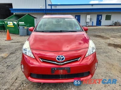 Piąte zdjęcie samochodu w środku: 2014 TOYOTA PRIUS V THREE VIN:JTDZN3EU3EJ007306 - miniatura