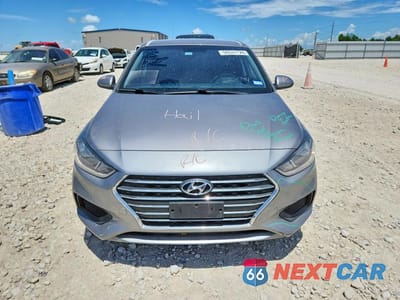 Piąte zdjęcie samochodu w środku: 2022 HYUNDAI ACCENT SE VIN:3KPC24A62NE186236 - miniatura
