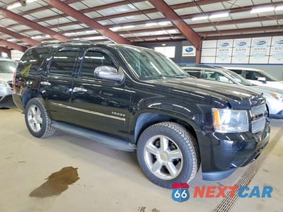 Czwarte zdjęcie samochodu z boku: 2013 CHEVROLET TAHOE K1500 LTZ VIN:1GNSKCE06DR377826 - miniatura