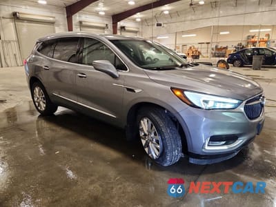 Czwarte zdjęcie samochodu z boku: 2020 BUICK ENCLAVE PREMIUM VIN:5GAEVBKW8LJ273031 - miniatura