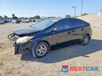 2011 TOYOTA PRIUS THREE JTDKN3DU7B5373924 - główne zdjęcie licytacji z USA - miniatura