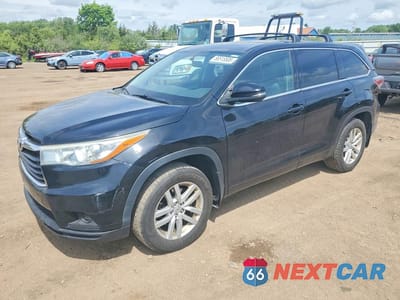 2015 TOYOTA HIGHLANDER LE 5TDBKRFH7FS219256 - główne zdjęcie licytacji z USA - miniatura