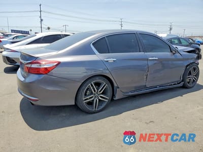 Trzecie zdjęcie samochodu z tyłu: 2017 HONDA ACCORD SPORT SPECIAL EDITION VIN:1HGCR2F18HA251399 - miniatura